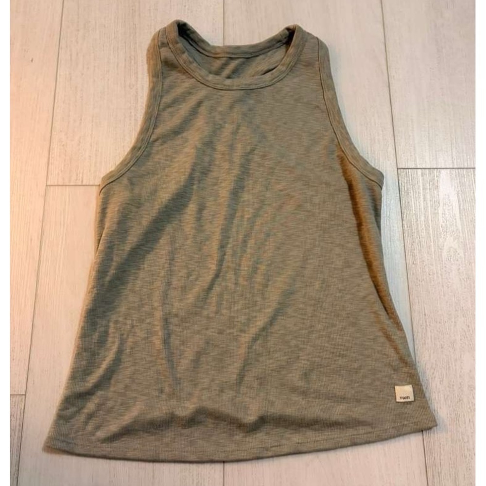 Vuori Sunrise High Neck Ribbed Racerback Tank Top Sz M - Heathered Gray